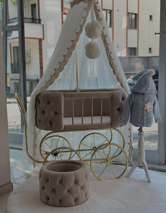 Royal dream cradle